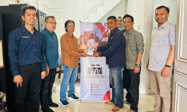 Dewan Pers melakukan verifikasi faktual ke kantor kabaronline. (Foto: Rheynaldhi)