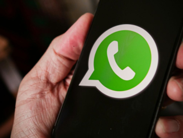 Cara menyembunyikan foto profil WhatsApp.(Foto: Unsplash/Grant Davies)