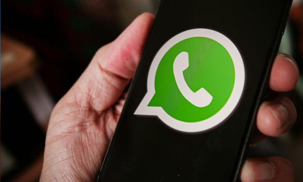 Cara menyembunyikan foto profil WhatsApp.(Foto: Unsplash/Grant Davies)