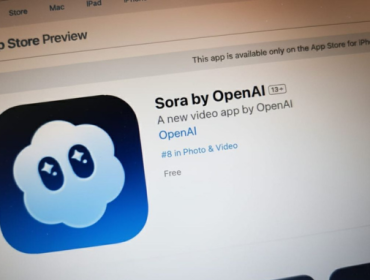 
OpenAI merilis Sora, aplikasi media sosial mirip TikTok yang memungkinkan pengguna membuat video dari AI.(Foto: KOMPAS.com/Wahyunanda Kusuma)