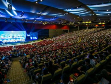 Kepala daerah dikumpulkan untuk hadir di acara Konsolidasi Regional untuk peningkatan tata kelola Program Makanan Bergizi (MBG) di wilayah Jawa Barat, DKI Jakarta, dan Banten yang digelar, Senin (13/10/2025). (foto: Kominfo Kota Bogor)