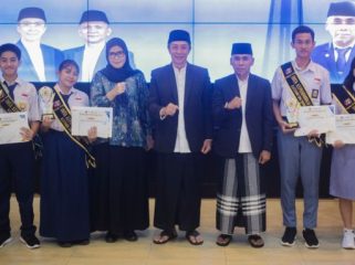 Wali Kota Bogor, Dedie A. Rachim menekankan pentingnya pengendalian jumlah penduduk melalui program Sekolah Siaga Kependudukan (SSK) sebagai langkah untuk menyiapkan generasi yang berkualitas.
(foto: Kominfo Kota Bogor)