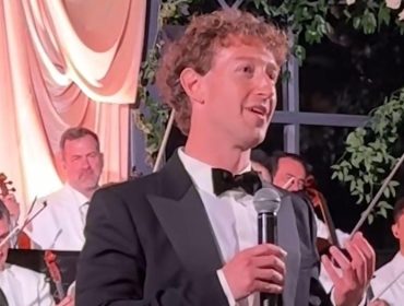 Zuckerberg Ramal Pengganti Smartphone di Depan Mata. (Foto: Instagram @zuck/ @priscillachan)