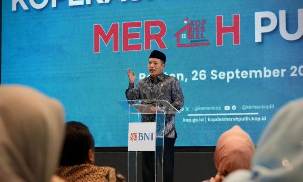 Menteri Koperasi (Menkop) Ferry Juliantono. (foto: Achmad Sholeh)