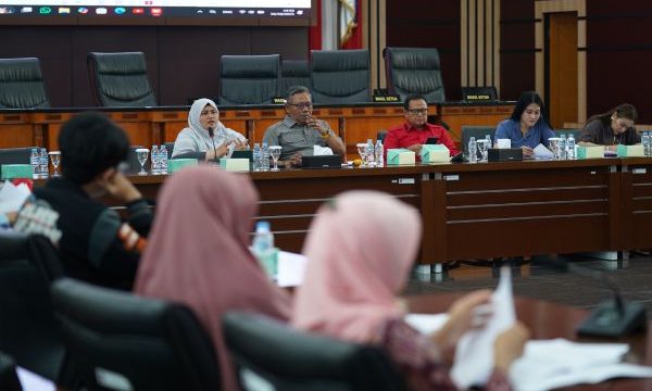 DPRD Kota Bogor bahas Raperda. (foto: hmp)