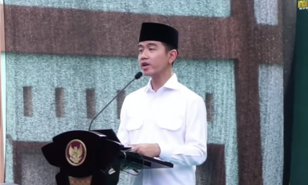 Gibran Ungkap Pemerintah Ingin Cetak Santri Ahli AI, Blockchain, dan Robotik