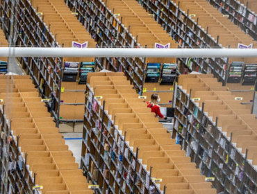 Gudang Amazon. (Foto: Getty Images/Maja Hitij)