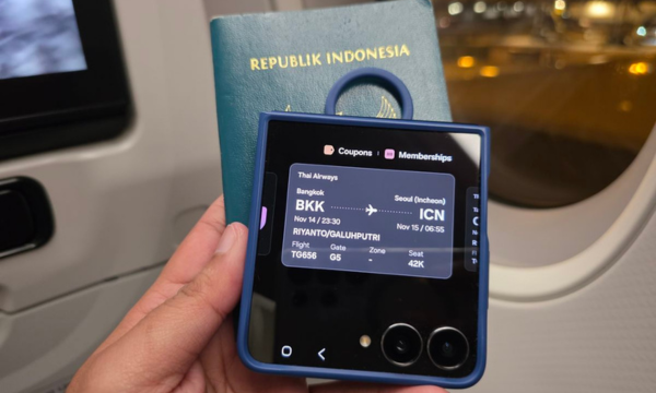 Pertama kali cobain Samsung Wallet untuk simpan boarding pass, ternyata praktis banget buat traveling.Foto: (KOMPAS.com/ Galuh Putri Riyanto)