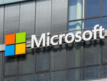 Raksasa teknologi Microsoft resmi menembus valuasi pasar sebesar 4 triliun dollar AS atau sekitar Rp 65.492 triliun (asumsi kurs Rp 16.373 per dollar AS) pada Kamis (31/7/2025) waktu setempat.