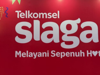 Telkomsel antisipasi lonjakan trafik Natal dan Tahun Baru 2025 dengan optimasi jaringan berbasis AI. Diperkirakan trafik data meningkat 17,9%. (Foto: CNN Indonesia/Loamy N)