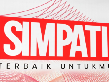 Telkomsel memperkenalkan logo baru untuk produk kartu prabayar Simpati, Senin (26/5/2025). Produk ini menggantikan kartu Telkomsel Prabayar yang dulu merupakan gabungan Simpati, Kartu As, dan Loop.(Foto: KOMPAS.com/BILL CLINTEN)
