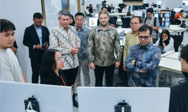 Wamen Komdigi Tinjau Apple Developer Academy Bali, Dorong Talenta Global (Foto: Pey HS/Komdigi)