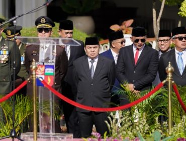 Ketua DPRD Kota Bogor Adityawarman menghadiri upacara Hari pahlawan. (foto: hmp)