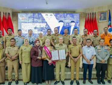 Wali Kota Bogor Dedie Rachim, Wakil Walikota Jenal Mutaqien dan para kepala OPD. (foto: kominfo Kota Bogor)