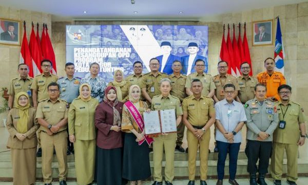 Wali Kota Bogor Dedie Rachim, Wakil Walikota Jenal Mutaqien dan para kepala OPD. (foto: kominfo Kota Bogor)