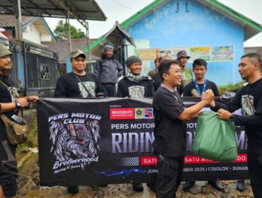 Komunitas PMC Serahkan Bantuan Kemanusian ke warga Sukabumi. (Foto: PMC)