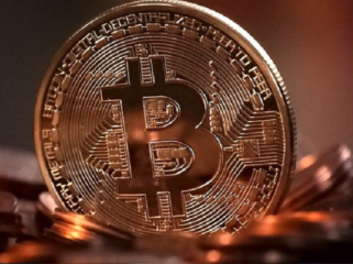 Bitcoin adalah mata uang kripto pertama yang memiliki nilai kapitalisasi paling besar (Sumber: Pixabay)