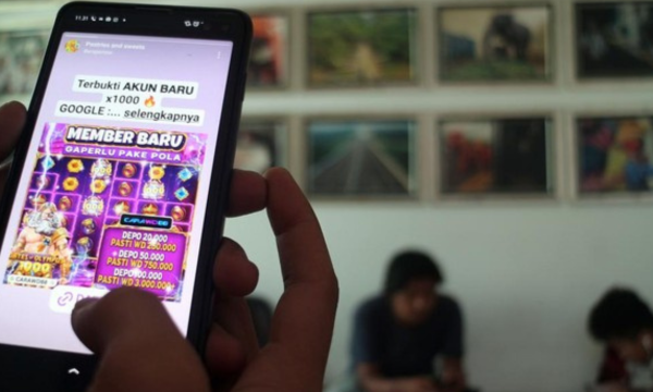 GoPay berkomitmen memberantas judi online di Indonesia melalui kampanye Judi Pasti Rugi. Kerja sama dengan pemerintah berhasil turunkan transaksi judi 57%. (Foto: ANTARA FOTO/YULIUS SATRIA WIJAYA)