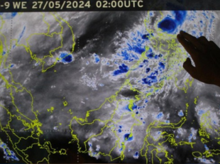 Ilustrasi. Bibit Siklon Tropis 93S terpantau aktif di selatan Pulau Jawa, berpotensi menimbulkan hujan lebat dan angin kencang. (Foto: ANTARA FOTO/ARI BOWO SUCIPTO)