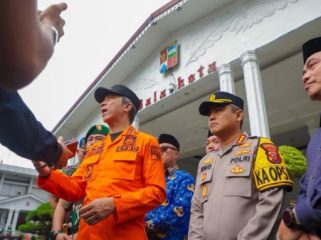 Wali Kota Bogor Dedie Rachim didampingi Forkopimda. (foto: Kominfo)