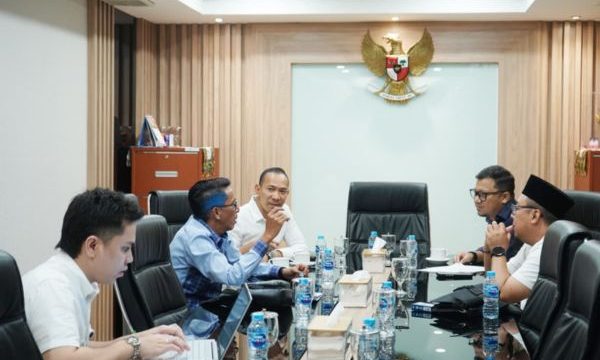 Anggota dprd kota bogor ke DPR. (foto: ist)