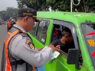 Dishub kota Bogor melakukan penertiban angkot beberapa waktu lalu. (foto: ig Dishubkotabogor)