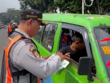 Dishub kota Bogor melakukan penertiban angkot beberapa waktu lalu. (foto: ig Dishubkotabogor)