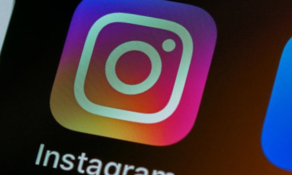 Instagram Buka Suara Soal Teror Reset Password & Isu Kebocoran Data Foto: Unsplash/@brett_jordan