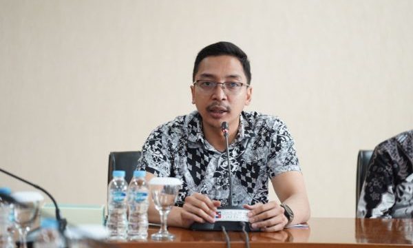 Ketua Komisi IV Fajar M Nur (foto: hmp)