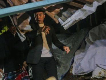 Wali Kota Bogor Dedie Rachim tinjau longsor Bondongan. (foto: Kominfo)