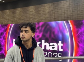 Bangga! Hacker Asal Solo Fedra Abdullah Diundang Konferensi Elit Global. (Foto: Dok. Fedra)