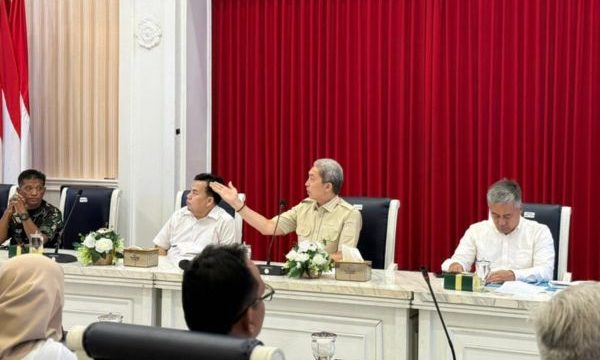 Rapat pembahasan pelaksanaan kinerja Pemkot Bogor selama ramadan. (foto: kominfo)