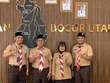 Ketua Kwarcab Kota Bogor Denny Mulyadi di acara pelantikan kwarran bogor utara. (foto: humas, media dan IT Pramuka)