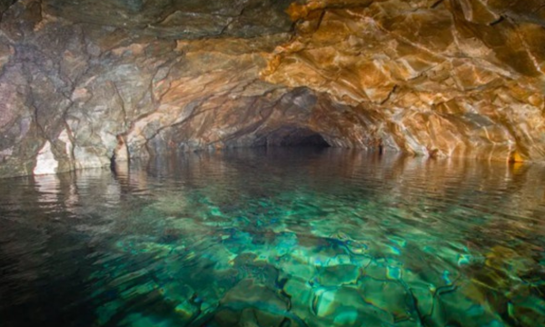 Air Tertua di Dunia Ditemukan, Simpan Jejak Kehidupan Purba (Foto: IFL Science)
