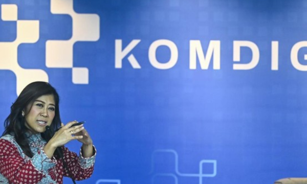 Akun anak di bawah usia 16 tahun di YouTube, TikTok, Facebook, Instagram, Thread, X, Bigolive dan Roblox akan dinonaktifkan. (ANTARA FOTO/Rivan Awal Lingga)