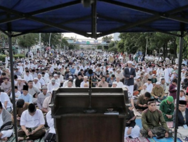 Ilustrasi. BMKG memproyeksikan cuaca Lebaran 2026 didominasi hujan. Waspadai cuaca ekstrem dan potensi banjir pesisir selama periode mudik. (Foto: CNN Indonesia/Adhi Wicaksono)