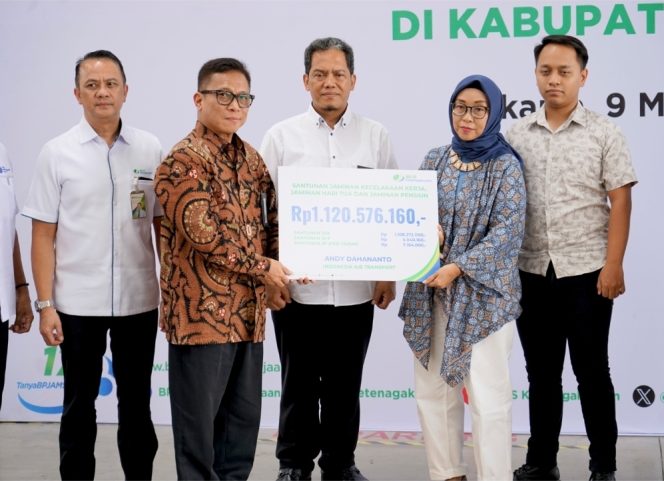 
					Korban Pesawat Jatuh di Maros Terima 1,7 M Santunan BPJS Ketenagakerjaan