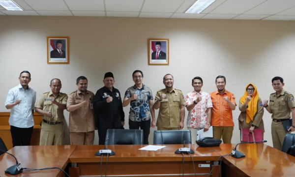 Komisi IV dan Disnaker Kota Bogor. (foto: humpro)