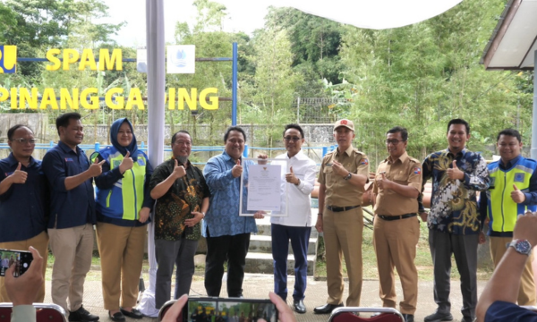 Tirta Pakuan terima sertifikasi halal. (foto: ist)