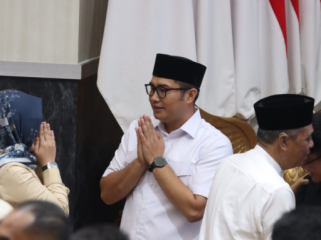 ketua dprd kabupaten bogor sastra winara. (foto: ist)