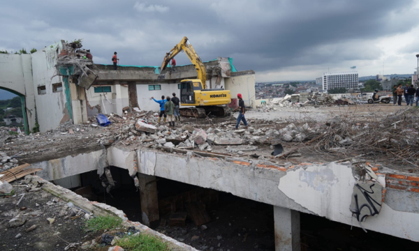 pasar bogor dibongkar. (foto: kominfo kota bogor)