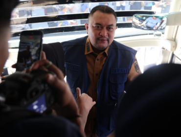 Bupati Bogor Rudy Susmanto melas 77 armada pemudik. (foto: kominfo kab bogor)