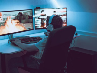 Komdigi mengatakan 'rating yang beredar tersebut bukan merupakan hasil klasifikasi resmi IGRS'. (iStock/mikkelwilliam)