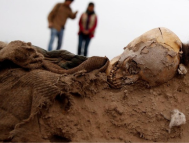 Ilustrasi pemakaman kuno. Foto: (Mariana Bazo/Reuters)