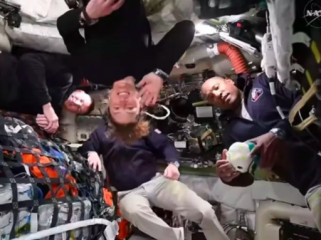 Unik! Astronaut Artemis II Tidur di Luar Angkasa Mirip Kelelawar (Foto: NASA)