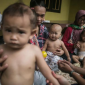 Ilustrasi. BKKBN mencatat 8,1 juta keluarga berisiko stunting akibat sanitasi buruk hingga minim akses air bersih. (Foto: ANTARA FOTO/M Ayudha)