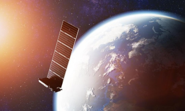 Ancaman Satelit LEO, Ruang Angkasa Berpotensi Jadi Arena Konflik Baru (Foto: Getty Images/iStockphoto/NiseriN)
