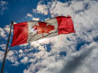 Ilustrasi Bendera Kanada. (Foto: Wikimedia Commons/Tony Webster)
