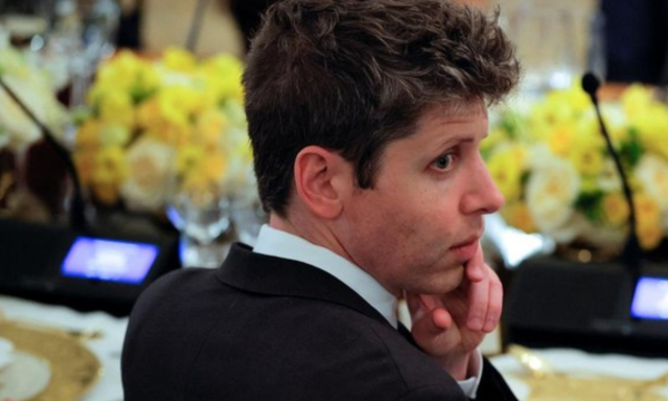 CTO OpenAI terdahulu, Mira Murati, menyebut Sam Altman suka menceritakan kebohongan. (Foto: REUTERS/Brian Snyder)