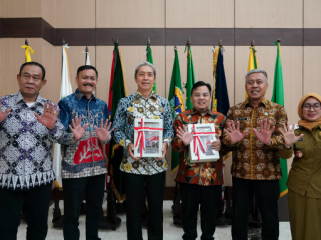 Ketua DPRD Kota Bogor Adityawarman Adil. (foto: hmp)